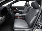  Front seats from Drivers Side photo